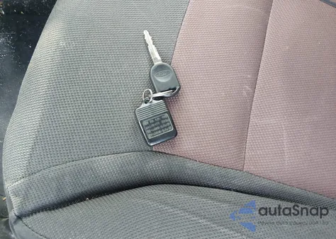 2008 Ford Escape Xlt z USA, uszkodzony, nr VIN 1FMCU93158KB75818